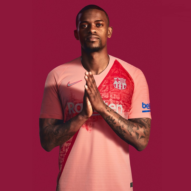 Barcelona 2018-19 segundo fora de camisa